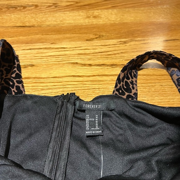 DRESS - Picture 3 of 3